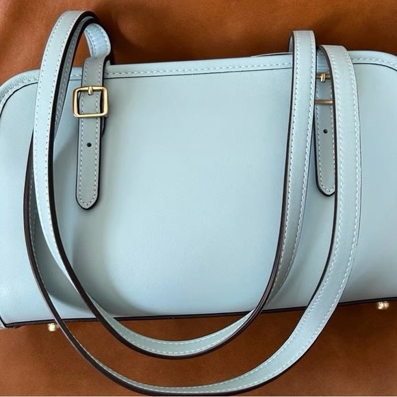 Coach Full-Size Swing Zip Glovetanned Bag Light Blue